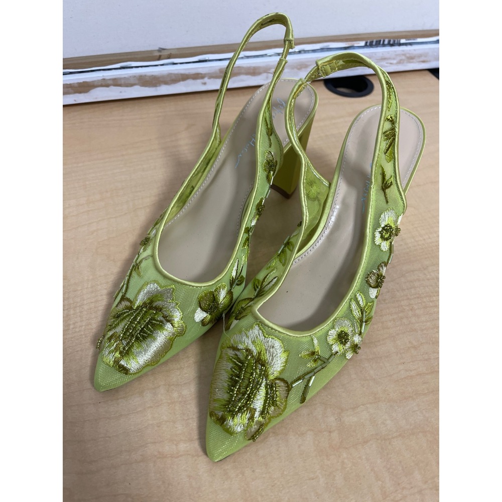 Betsey Johnson SB-PAGE Lime Green Floral Embroidered Mesh Slingback Pumps 10M